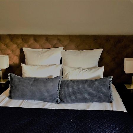 Villa Riccona Bronisze Bagian luar foto
