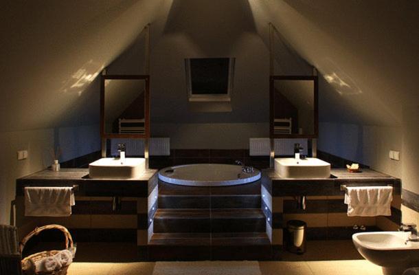 Villa Riccona Bronisze Ruang foto