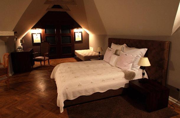 Villa Riccona Bronisze Ruang foto