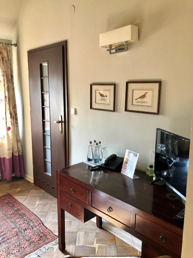 Villa Riccona Bronisze Bagian luar foto